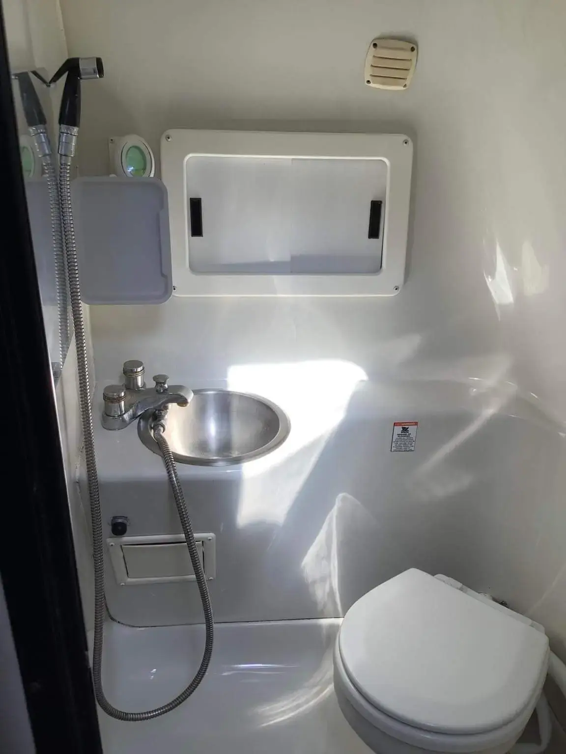 Crownline 242 CR - Image 21