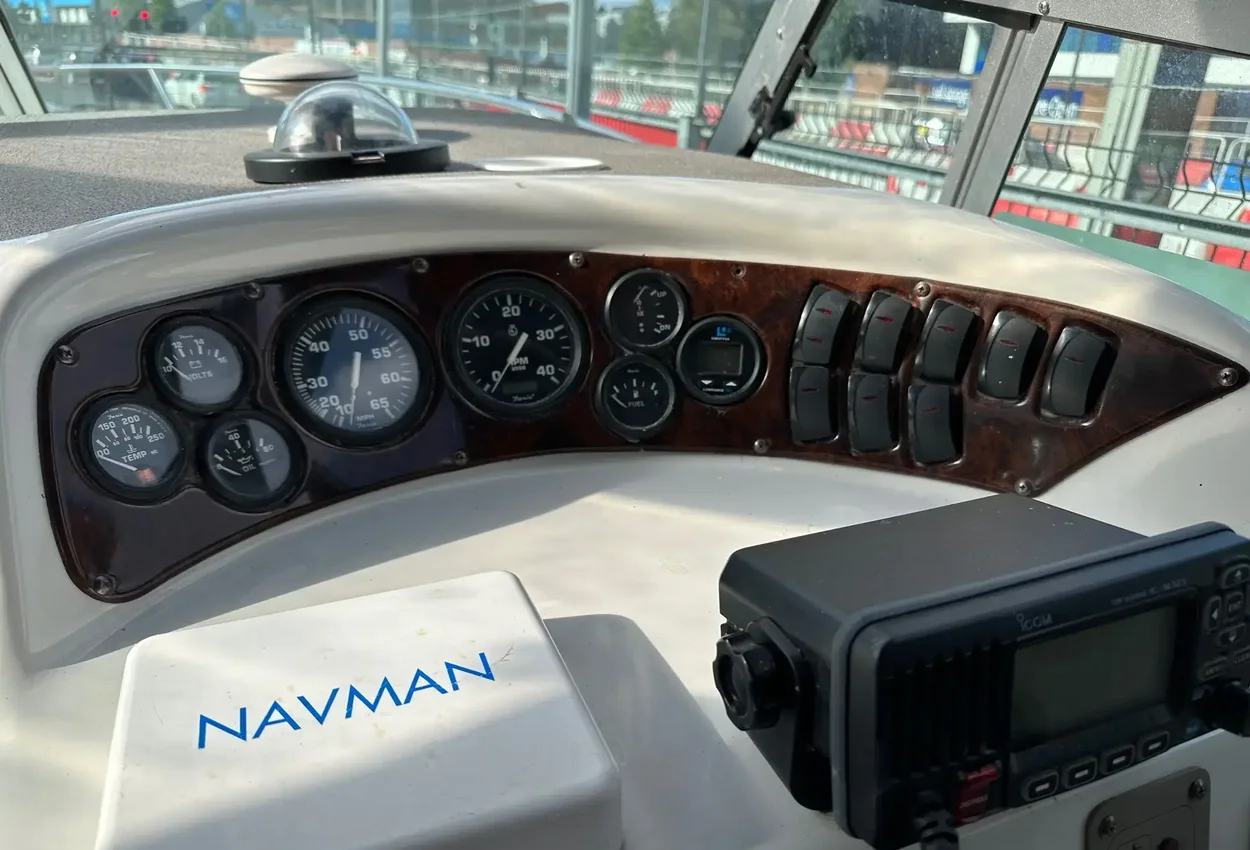 Crownline 242 CR - Image 31
