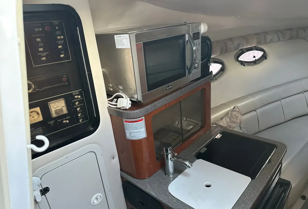 Crownline 242 CR - Image 27