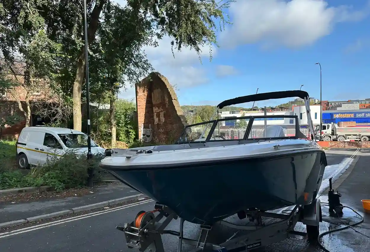 Bayliner Element M17 - Image 7