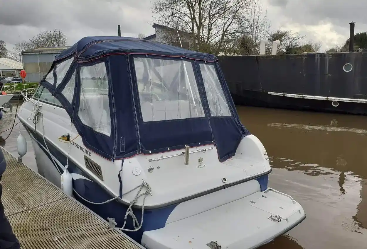 Crownline 242 CR - Image 10