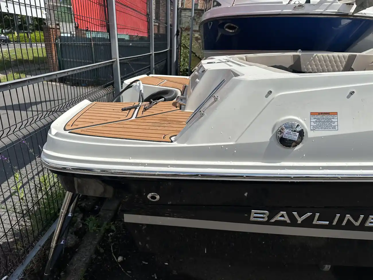Bayliner VR4 - Image 8