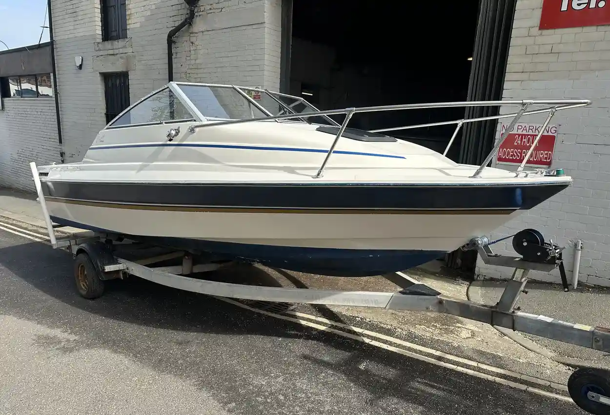 Bayliner 1952 - Image 4