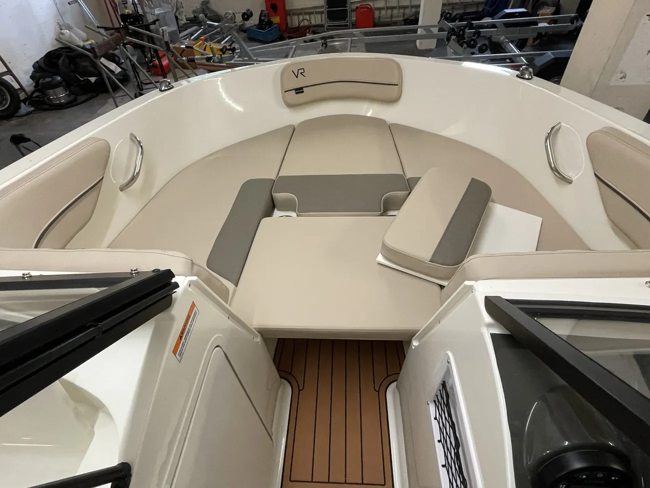 Bayliner VR4 Outboard - Image 2